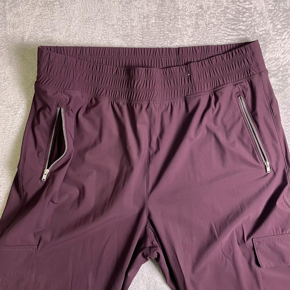 Old Navy Active SleekTech Cargo Joggers Womens Large Plum Athletic Travel Casual - Picture 5 of 8